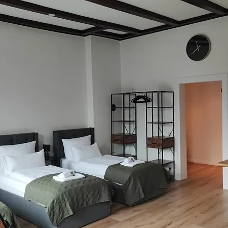 Apartment Zentrale Mit Blick Auf Den Inklusive Parkplatz Und Internet Geschaeftsreisende Willkommen