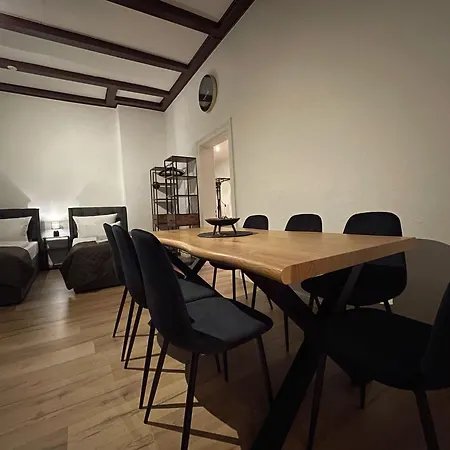 Zentrale Mit Blick Auf Den Inklusive Parkplatz Und Internet Geschaeftsreisende Willkommen * Rendsburg