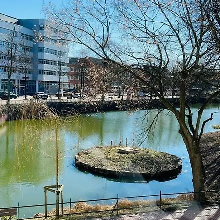 公寓 Zentrale Mit Blick Auf Den Inklusive Parkplatz Und Internet Geschaeftsreisende Willkommen