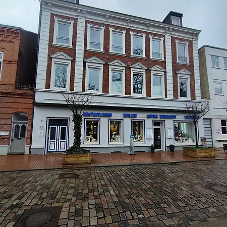 Lejlighed Zentrale Mit Blick Auf Den Inklusive Parkplatz Und Internet Geschaeftsreisende Willkommen *